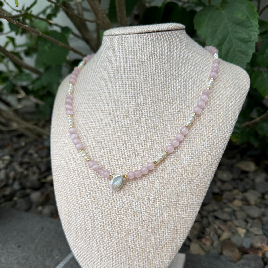 Rose quartz & Pearl Necklace